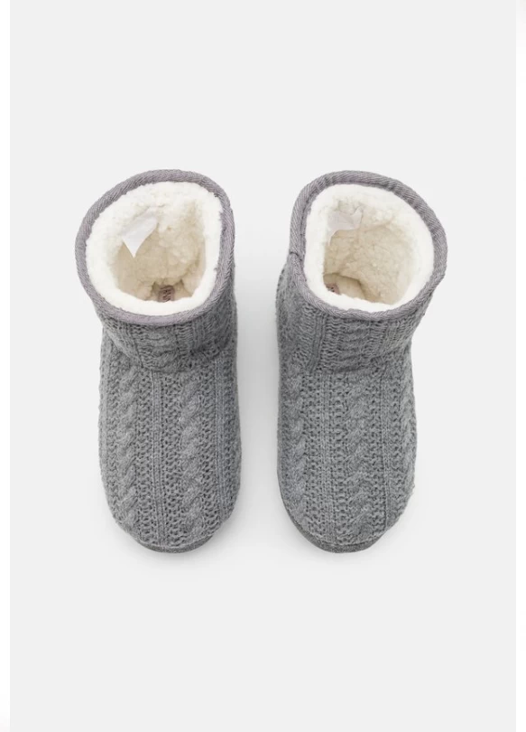 3_Pantuflas - light grey