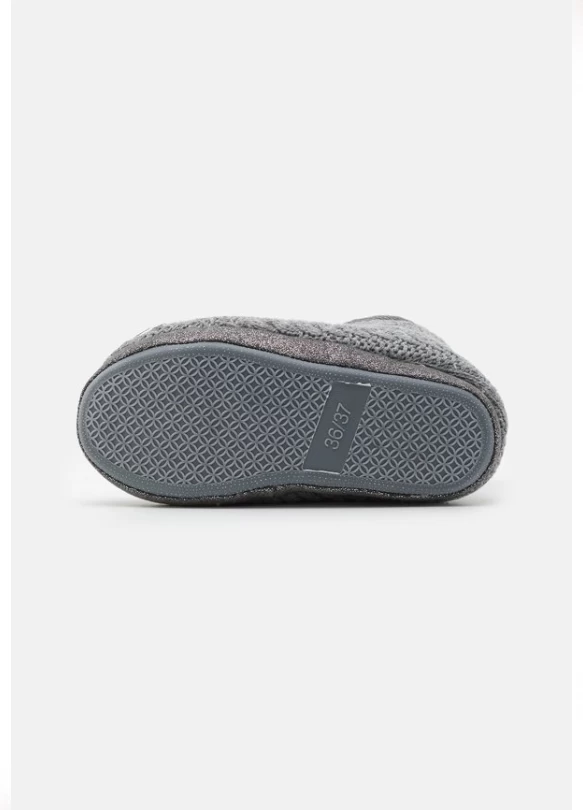 2_Pantuflas - light grey