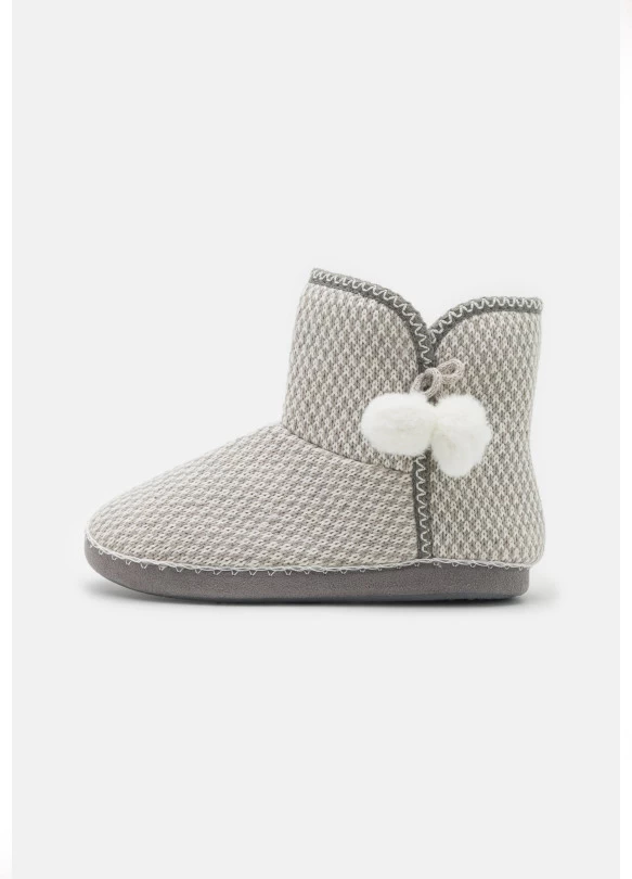 main_image_Pantuflas - light grey/white