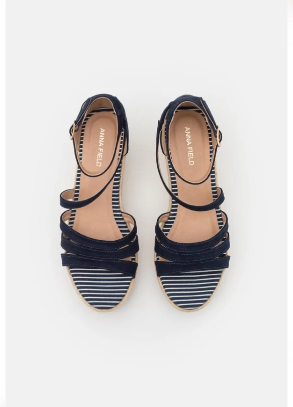 3_Sandalias con plataforma - blue