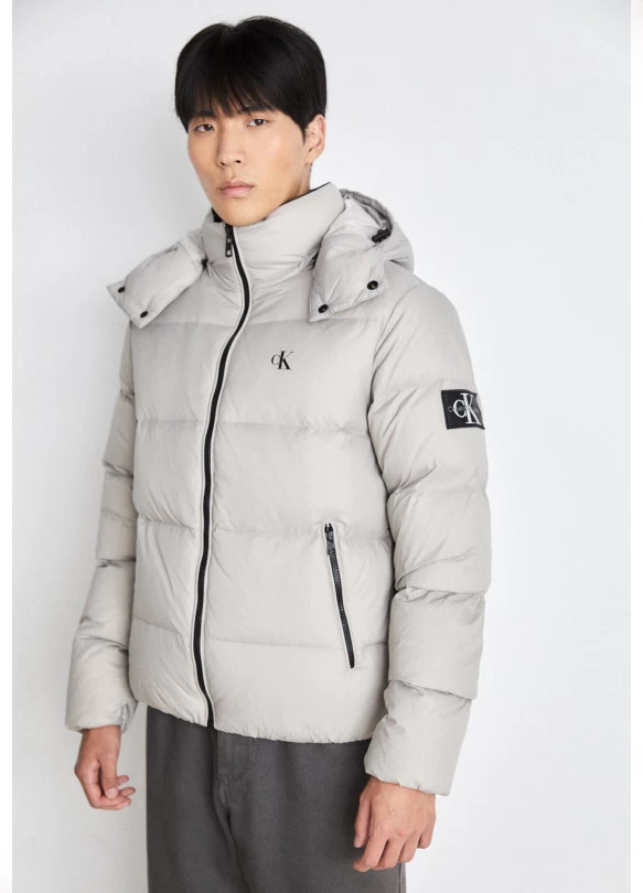 main_image_ESSENTIALS JACKET - Chaqueta de plumas