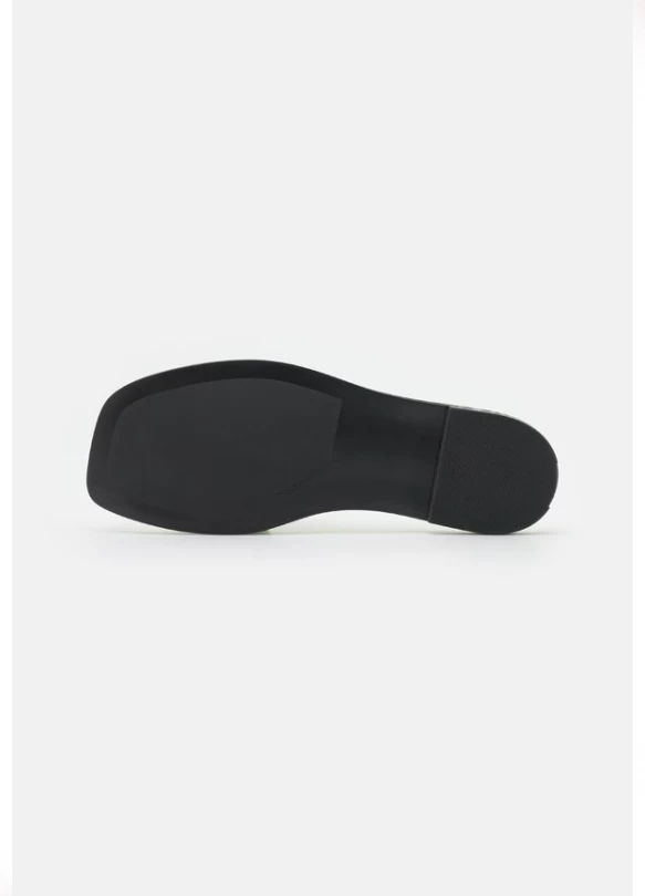 3_ SQUARED SLIDE - Sandalias planas