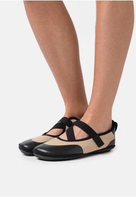 RIGHT - Bailarinas con hebilla