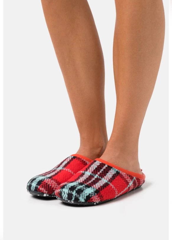 main_image_ WABI - Pantuflas
