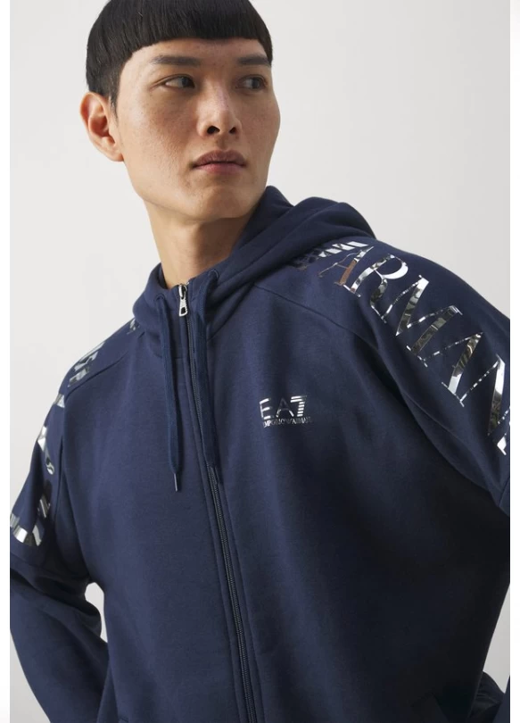 2_Sudadera con cremallera