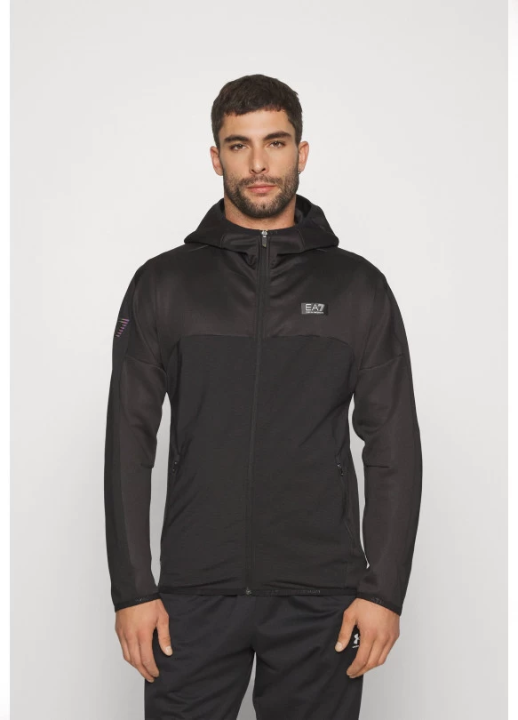 main_image_VIGOR - Chaqueta de entrenamiento