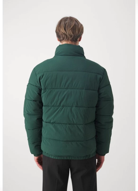 1_Oferta en Chaqueta de Invierno Alpine Grove - ¡Chollo de Liquidación!