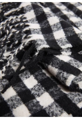 Bufanda cuadros flecos