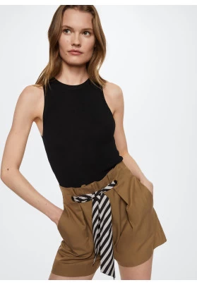 Short slouchy pinzas