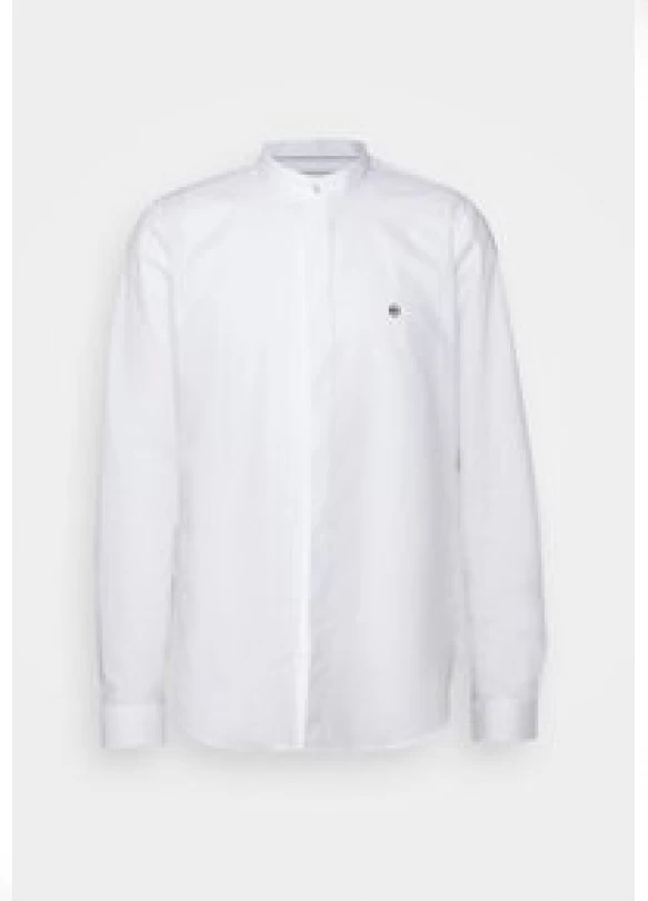 3_Camisa blanca elegante ichael Kors