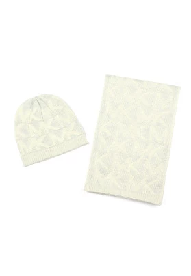 DEBOSSED SET - Bufanda