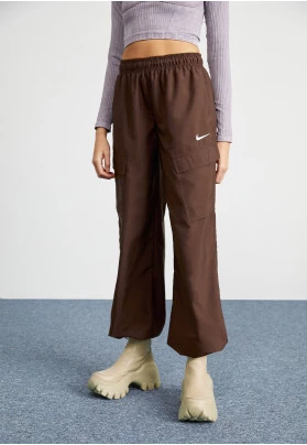  Pantalones deportivos estilo TREND