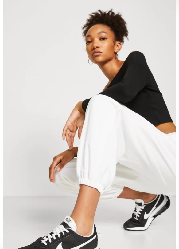 2_ Pantalones deportivos TREND