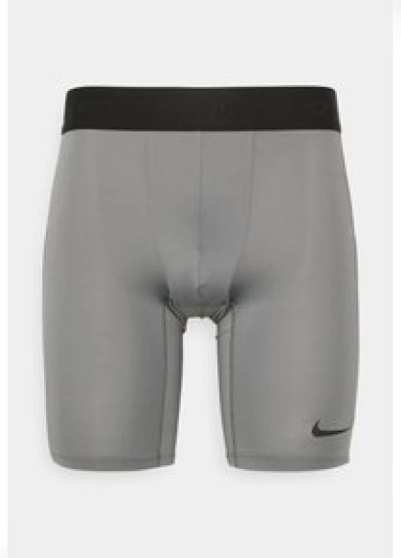 3_SHORT - Medias