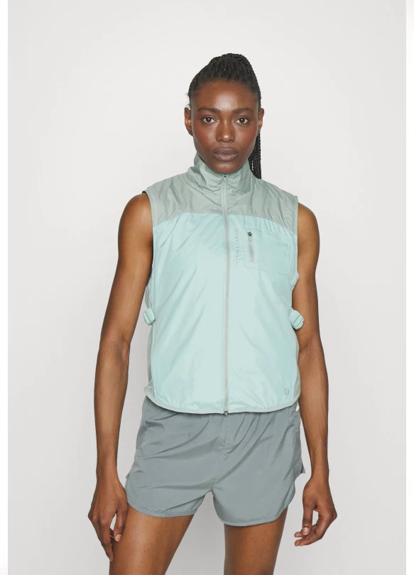 main_image_TRAIL VEST - Chaleco