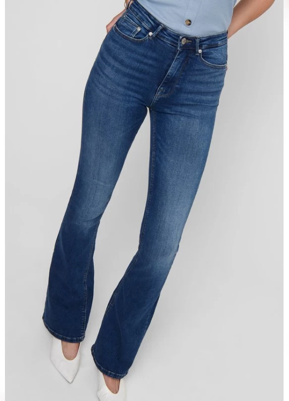 2_Vaqueros a campana - medium blue denim