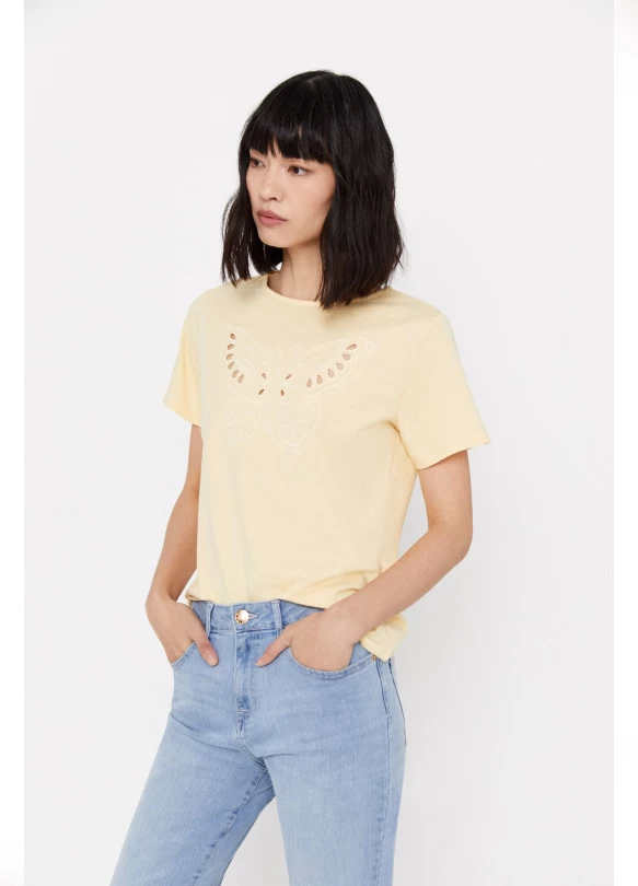 main_image_Camiseta bordado mariposa