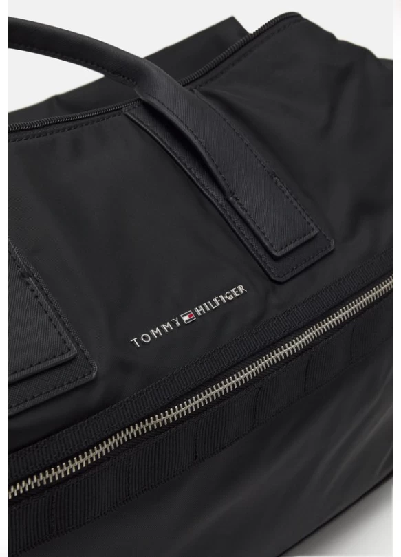3_ELEVATED DUFFLE UNISEX - Bolsa de viaje