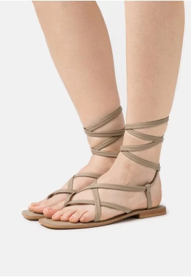 VMSTRAP  - Sandalias de dedo - brown