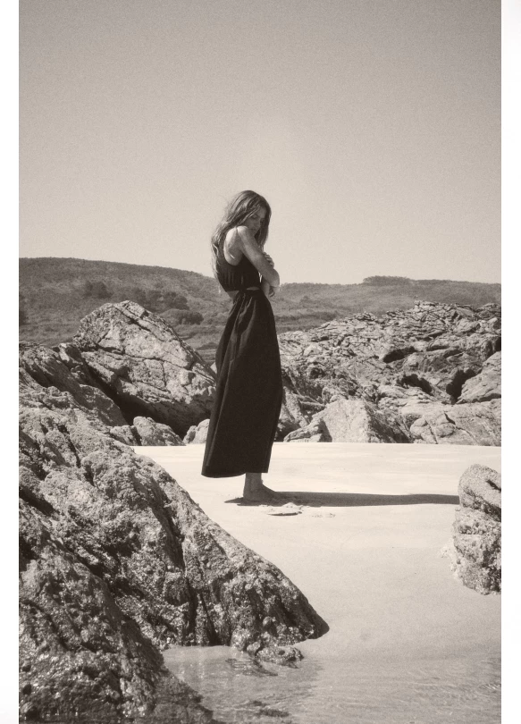 2_VESTIDO MIDI GABARDINA CUT OUT